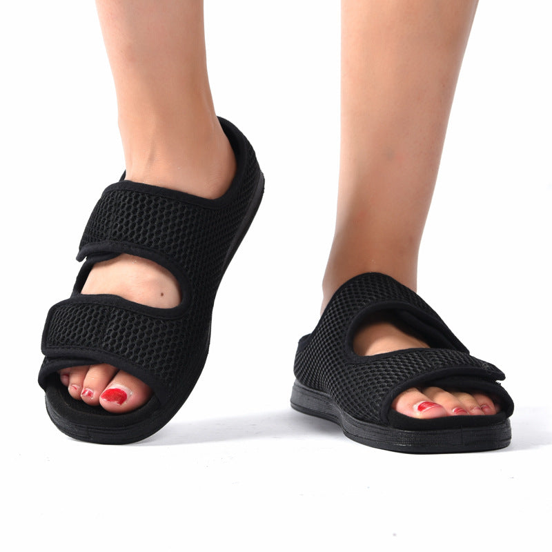 Wide diabetic open-toe sandal for swollen feet with two adjustable velcro straps, breathable mesh and a cushioned massage sole