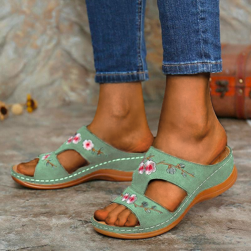 Flower Embroidered Vintage Casual Wedges Sandals