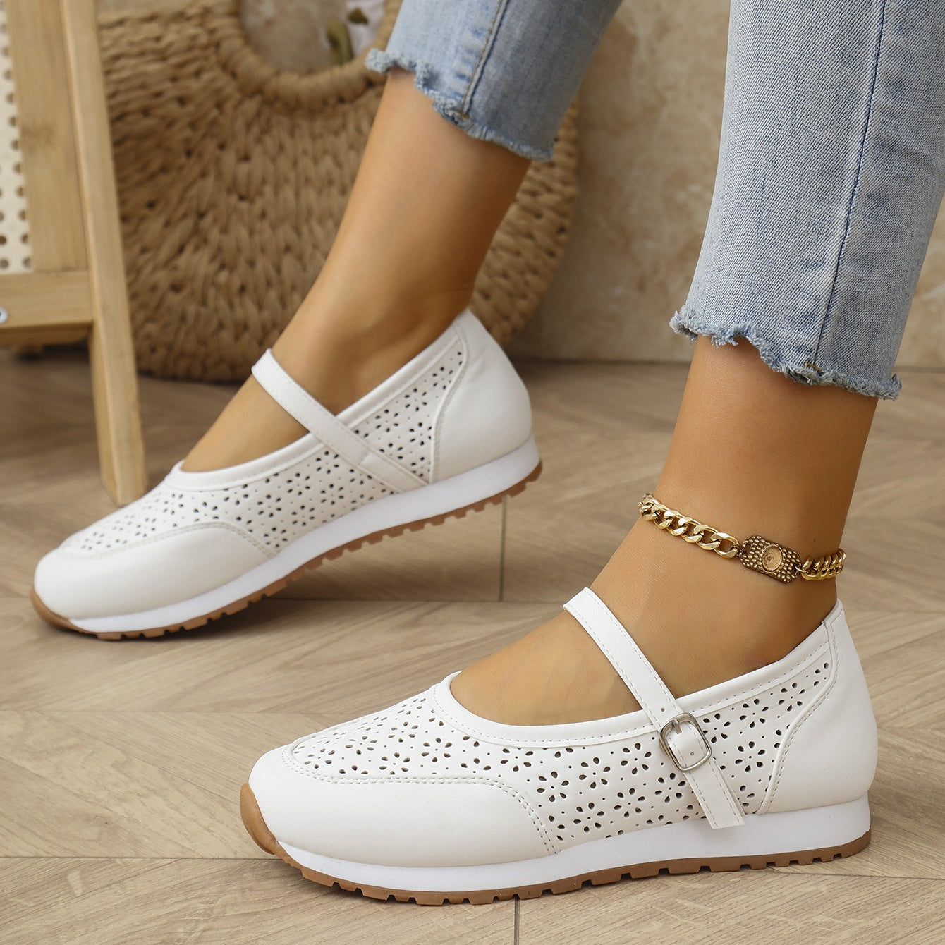 Bunion-Friendly Clogs for Women - Breathable Slip-On with Wide Toe Box
