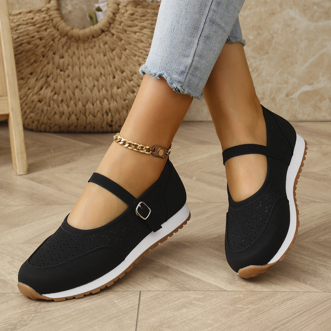 Bunion-Friendly Clogs for Women - Breathable Slip-On with Wide Toe Box