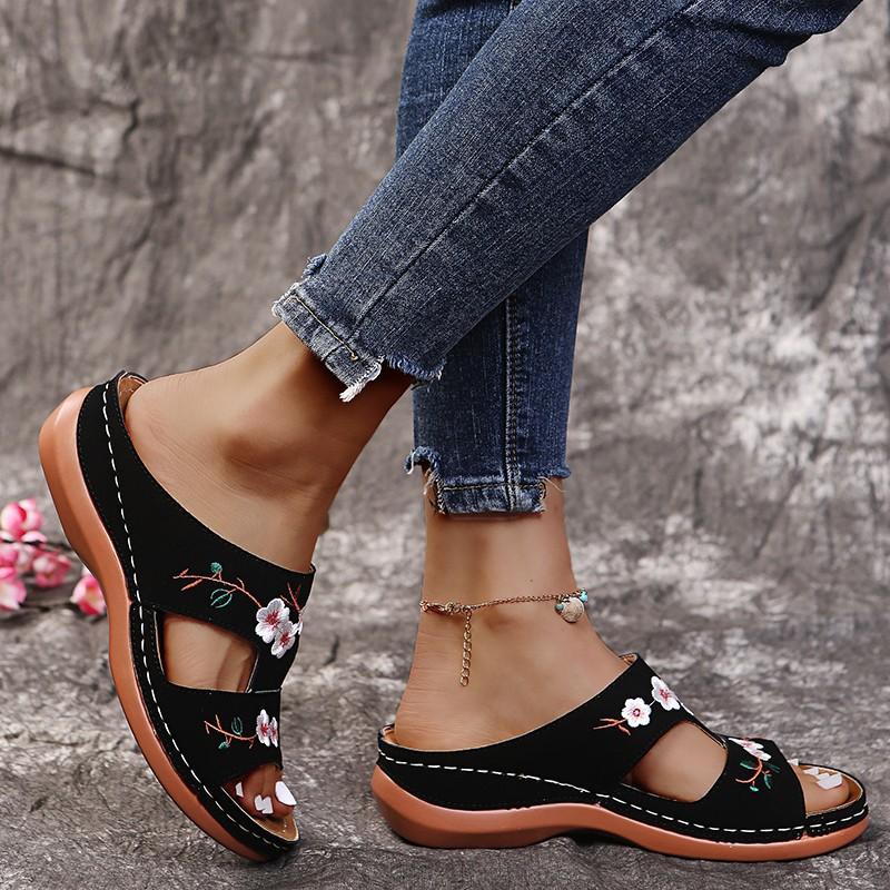 Flower Embroidered Vintage Casual Wedges Sandals