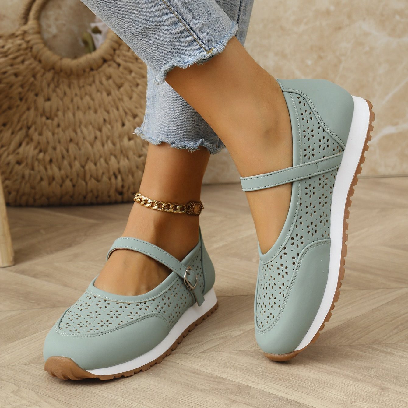 Bunion-Friendly Clogs for Women - Breathable Slip-On with Wide Toe Box