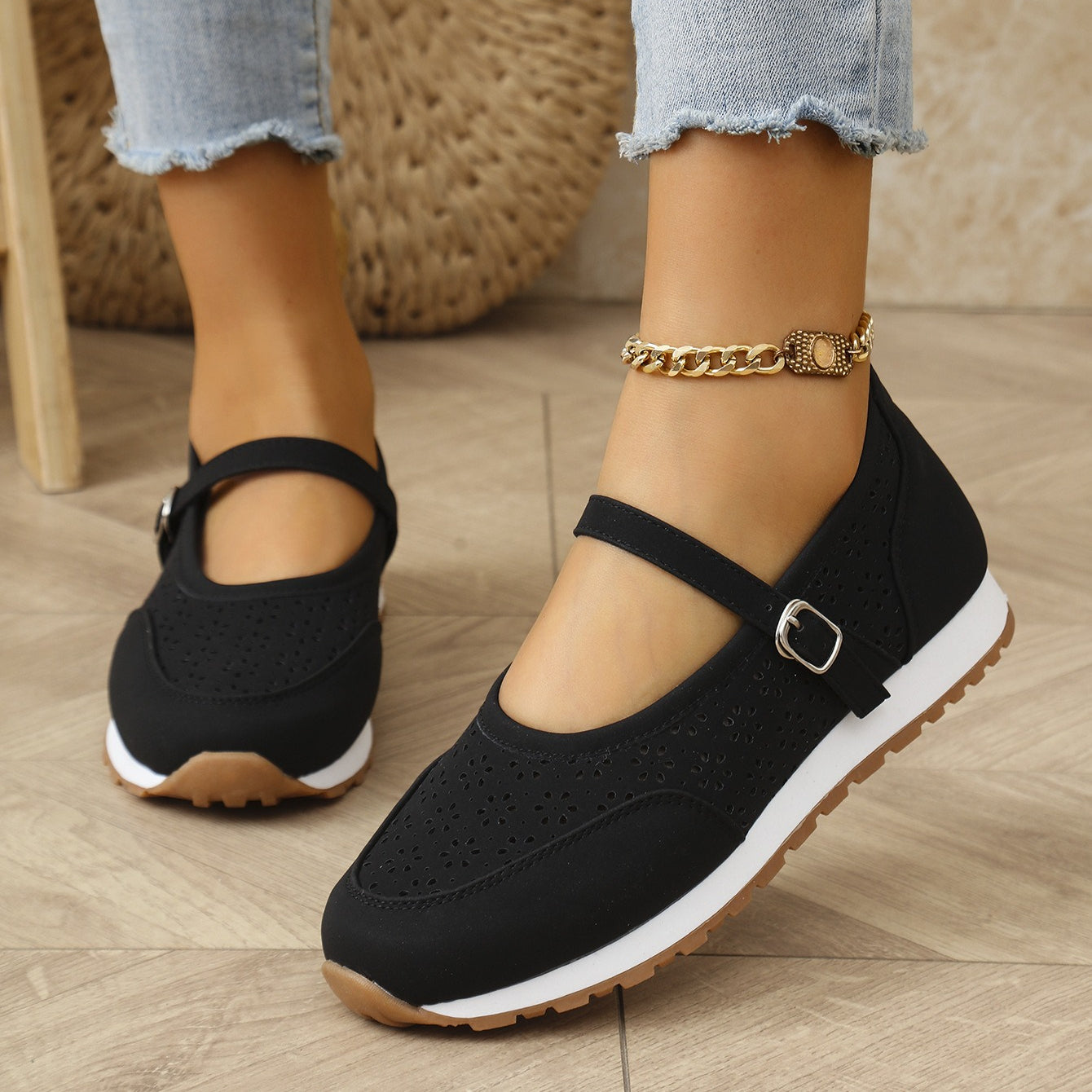 Bunion-Friendly Clogs for Women - Breathable Slip-On with Wide Toe Box