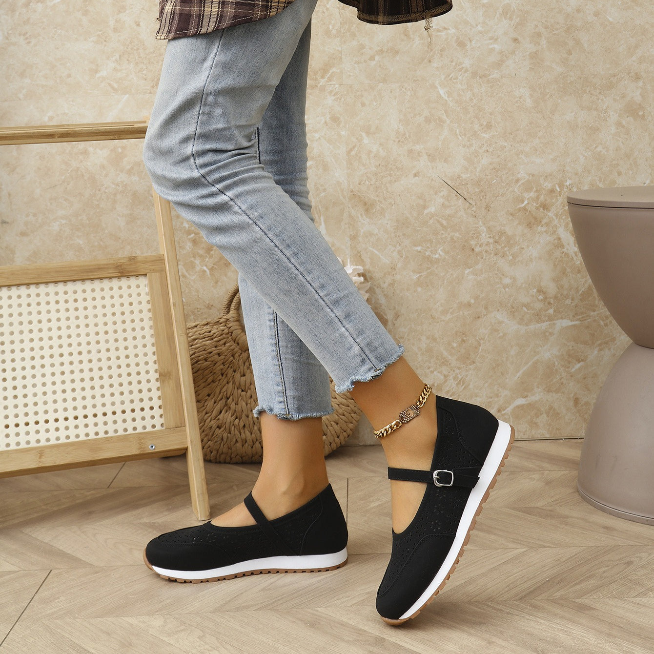 Bunion-Friendly Clogs for Women - Breathable Slip-On with Wide Toe Box