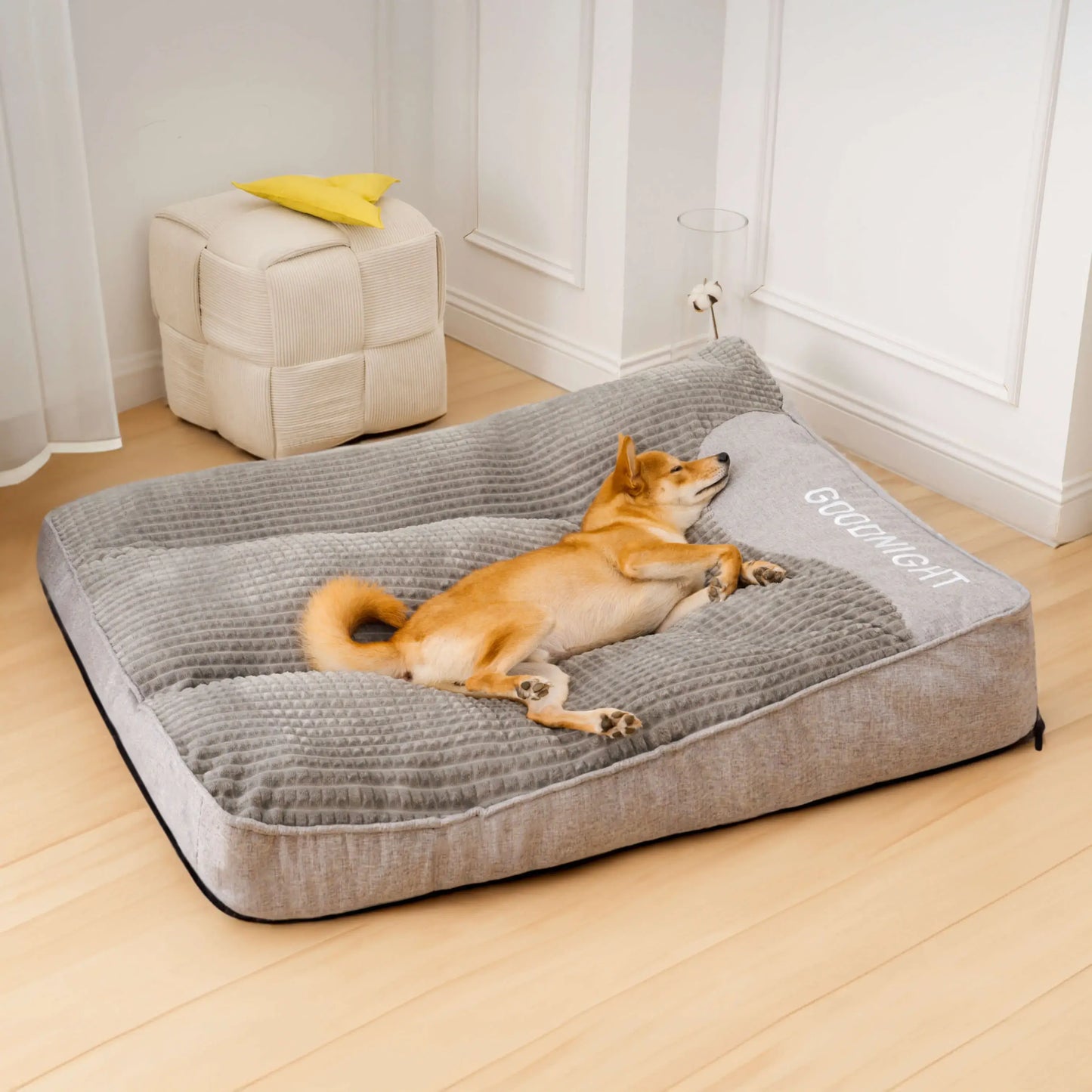 Calming Dog Cushion Bed: inside fill and base view